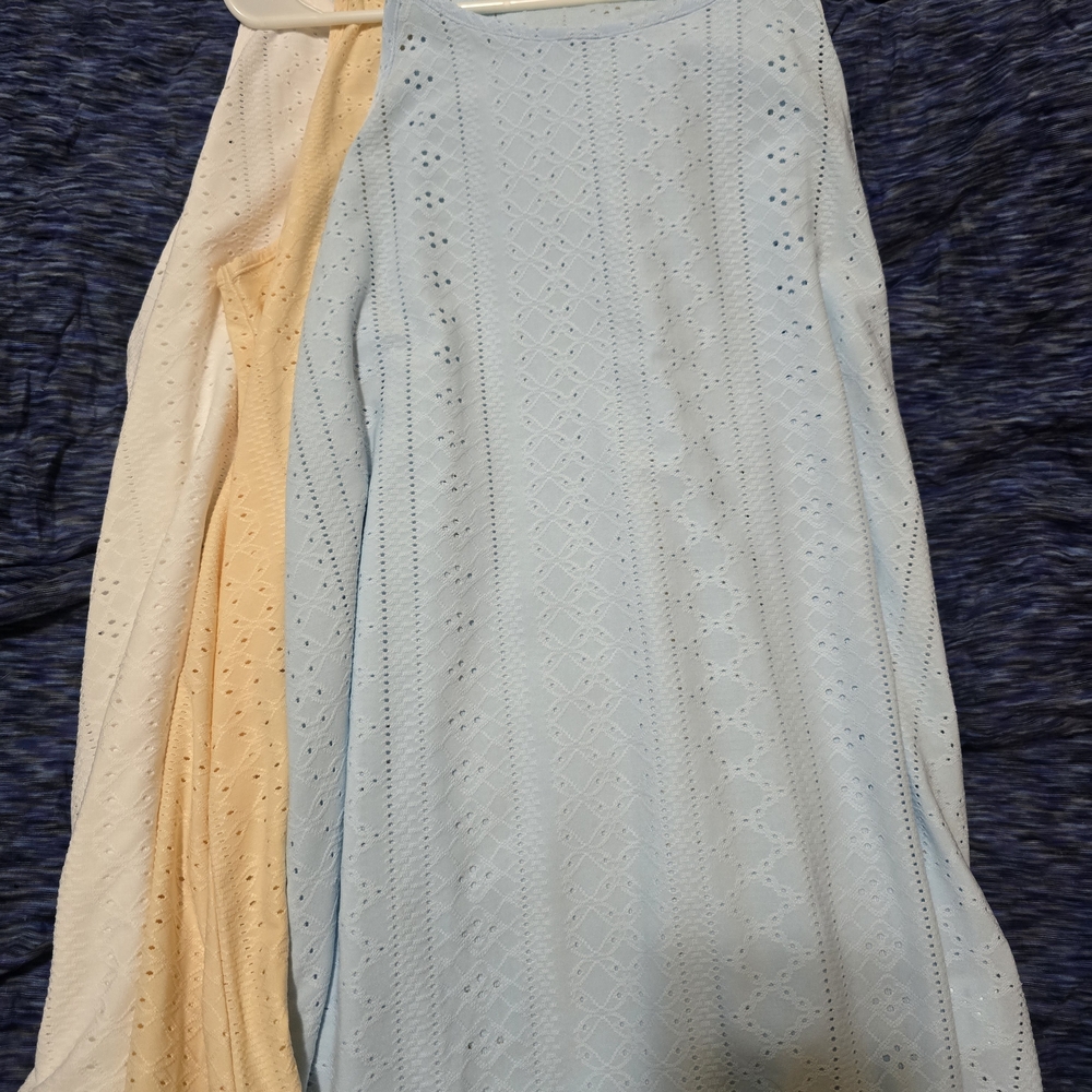 Elegant Eyelet Lace Tank Tops - Lot Of 3